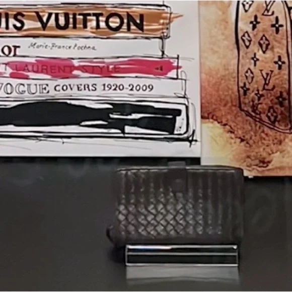 Bottega Veneta Black Quilted Wallet - Picture 1 of 9